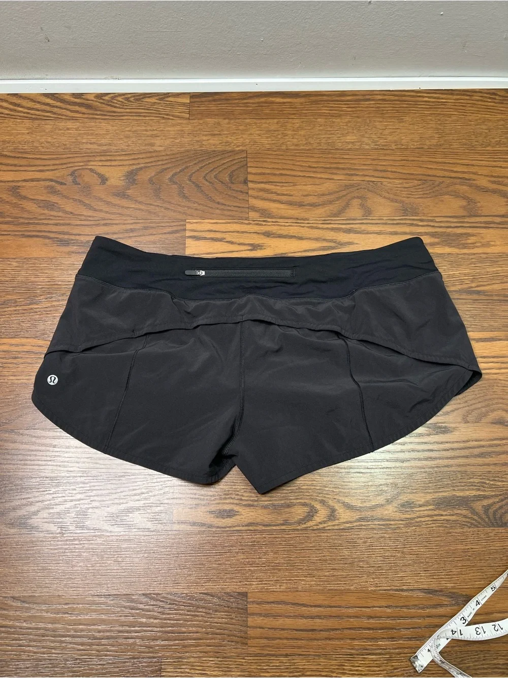 Lululemon Speed Up Low Rise running shorts size Women’s 14